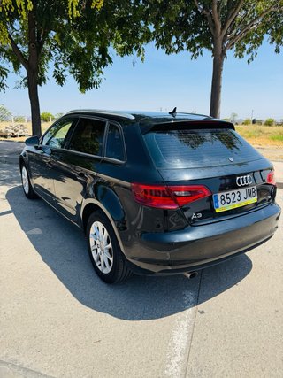 Audi A3 1.6 TDI sportback S tronic attracted