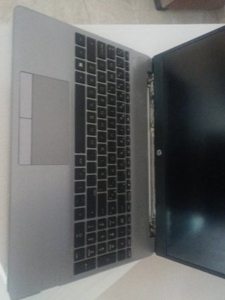 Ordenador portátil HP gris