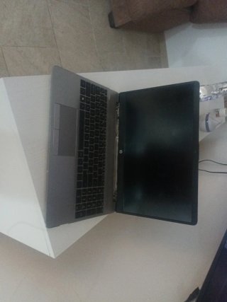 Ordenador portátil HP gris