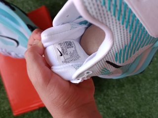 Zapatillas Nike Vomero 18 Talla 44 Turquesa