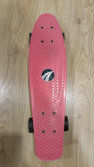 Monopatín rosa penny board