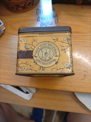 Caja de hojalata vintage Eadie Bros.