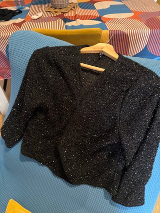 Chaqueta negra brillante