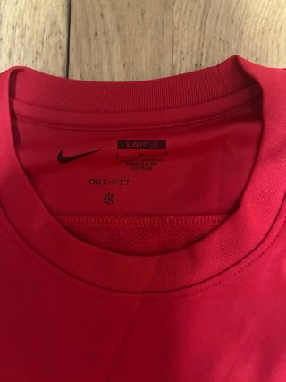 Camiseta Nike Roja