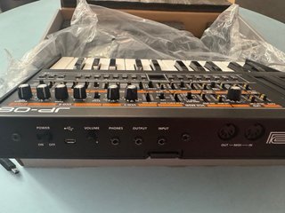 Roland Boutique Jp 08 & Roland K-25M Keyboard Unit
