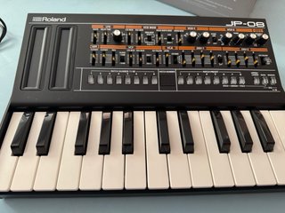 Roland Boutique Jp 08 & Roland K-25M Keyboard Unit