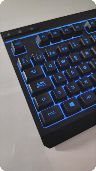 Teclado Gaming - HyperX Alloy Core RGB
