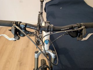 Bicicleta Mondraker Pensacola MTB