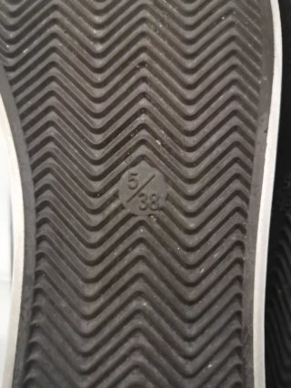 Vendo zapatillas botas lona T38 primark