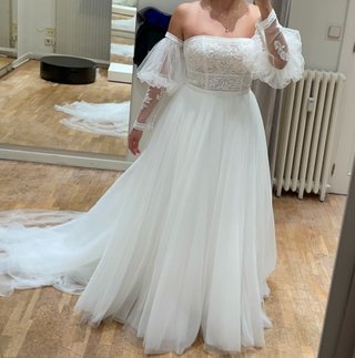 Vestido de Novia Rosa Clará modelo ESLA, 2025