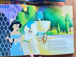 Lote 4 libros Disney