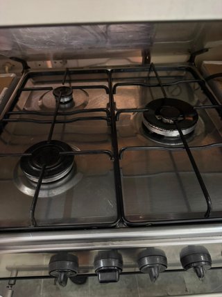 Cocina de gas con horno 3 fuegos segunda mano
