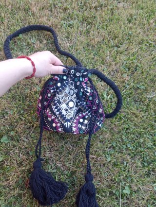 Bolso Strena bordado con flecos