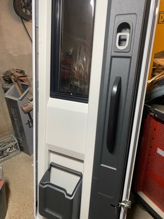 Puerta Autocaravana con Ventana