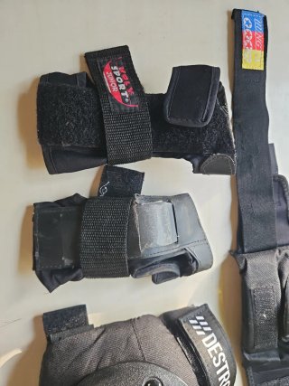 Conjunto protecciones rodillas, codos y muñecas