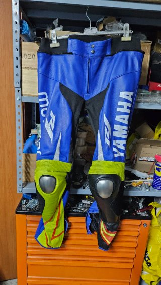 Tuta 2 pezzi Valentino rossi 46