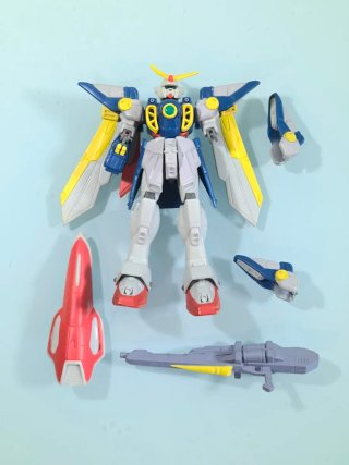 Gundam Wing action figure vintage 2000 Bandai