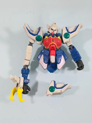 Gundam Wing action figure vintage 2000 Bandai
