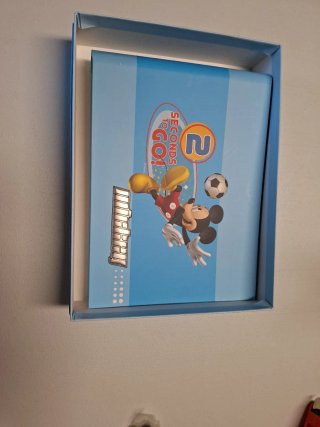 Due Album Disney   Puffi -Mickey mouse nuovo 22x16