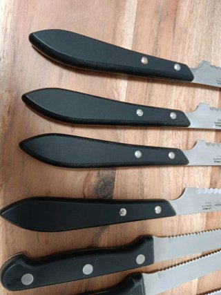 Lote 9 Cuchillos de Mesa
