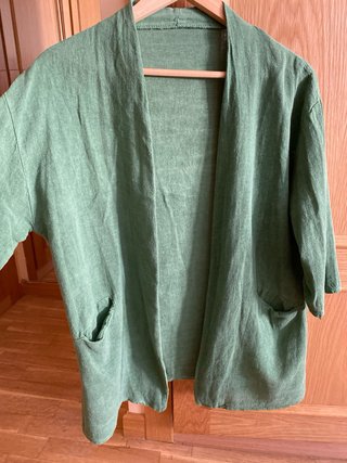 Cardigan Sing-Kei verde abierto bolsillos