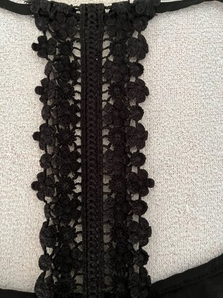 Blusa gasa y croché negra
