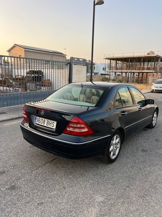 Mercedes-Benz Clase C 320 V6 218cv Nacional