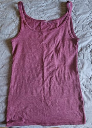 Camiseta tirantes morada