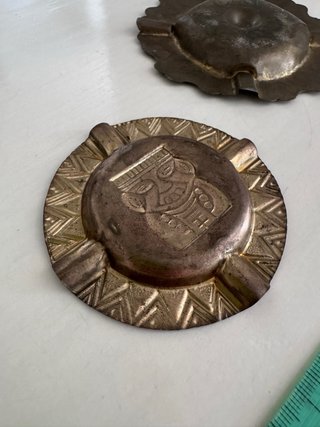 2 Ceniceros Metálicos Vintage