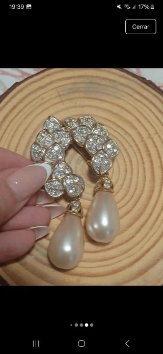 Pendientes chapados en oro con perlas