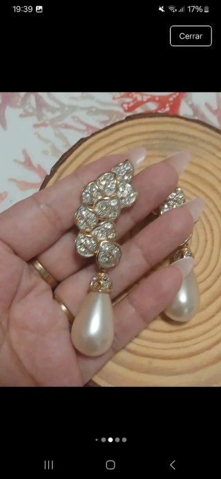 Pendientes chapados en oro con perlas