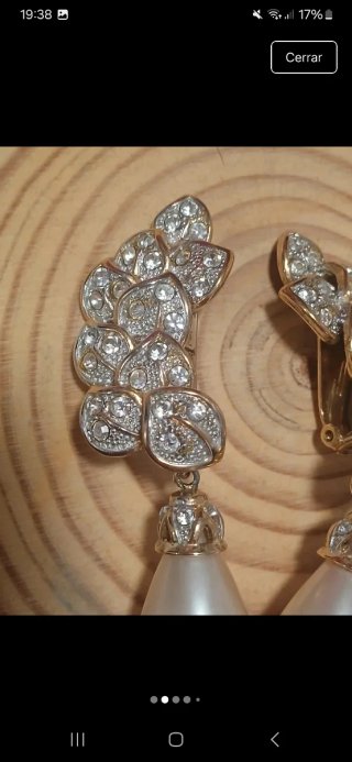 Pendientes chapados en oro con perlas