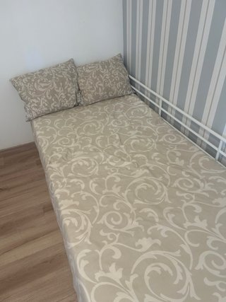 Cama individual con colchón