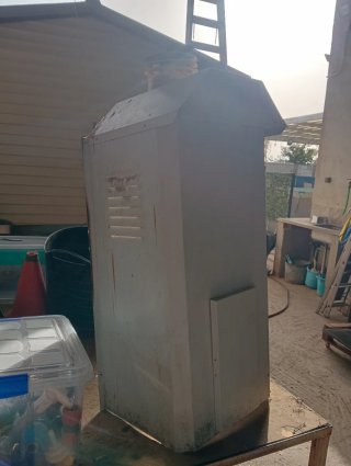Caseta para termo exterior metálica 95 de alto