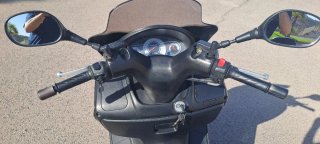 Suzuki Burgman 125cc Negra