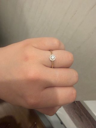 Anillo oro con circonitas
