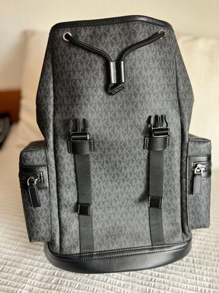 Mochila Michael Kors Negra y Gris EXCLUSIVA