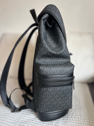 Mochila Michael Kors Negra y Gris EXCLUSIVA
