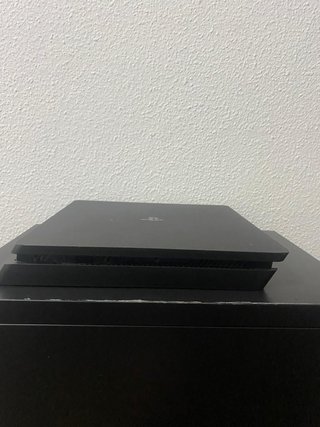 PlayStation 4 (PS4) + 2 Mandos(1con funda) + Juego