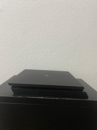 PlayStation 4 (PS4) + 2 Mandos(1con funda) + Juego