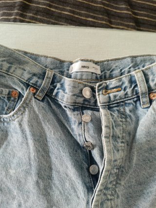 Pantalón corto vaquero Mango