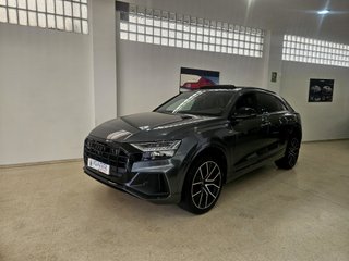 Audi Q8 black line plus 286cv quattro