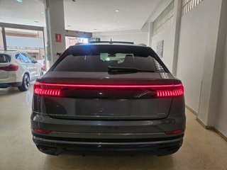 Audi Q8 black line plus 286cv quattro