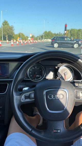 Audi RS5 2011