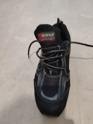 Zapatos de seguridad COFRA negros/grises