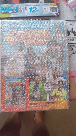 Álbumes tapa dura liga este de panini