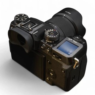 CAMARA FUJIFILM X-H1 + OBJETIVO VILTROX AF 35/1.7 XF + CARGADOR Y 3 BATERIAS