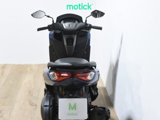 YAMAHA NMAX 125