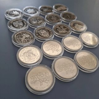 Lote 19 monedas Ucrania NBU