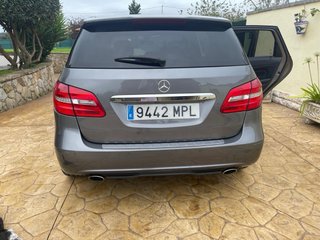 Mercedes-Benz 200B 2013